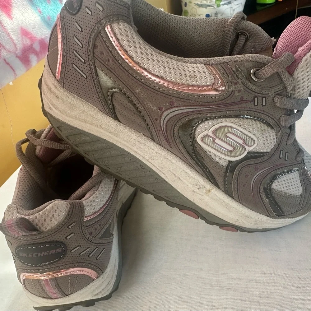 Skechers Kids' Gray and Pink Sneakers size6 #7